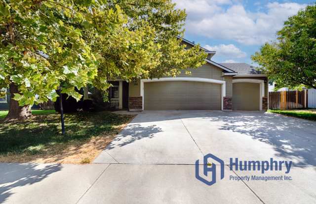 Beautiful home in Castlebrook Subdivision Gallery 1