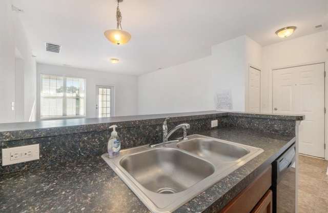 964 W Summerfield Glen Circle Gallery 3
