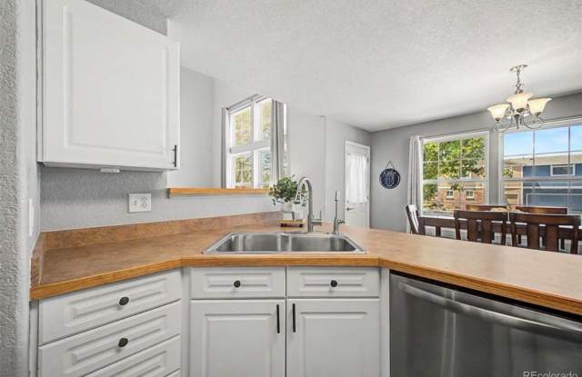 Thornton Townhome for rent. Gallery 4