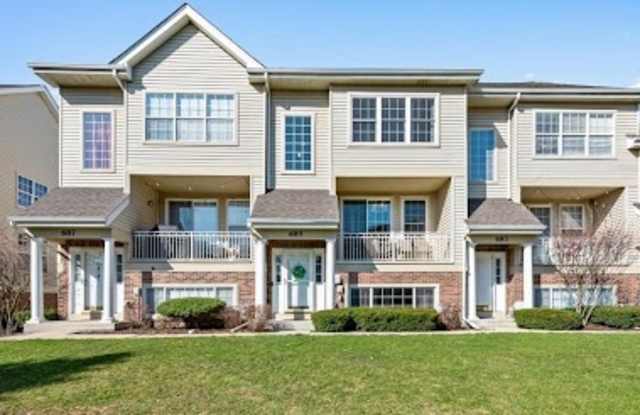 685 Pheasant Trail - 685 Pheasant Trail, St. Charles, IL 60174