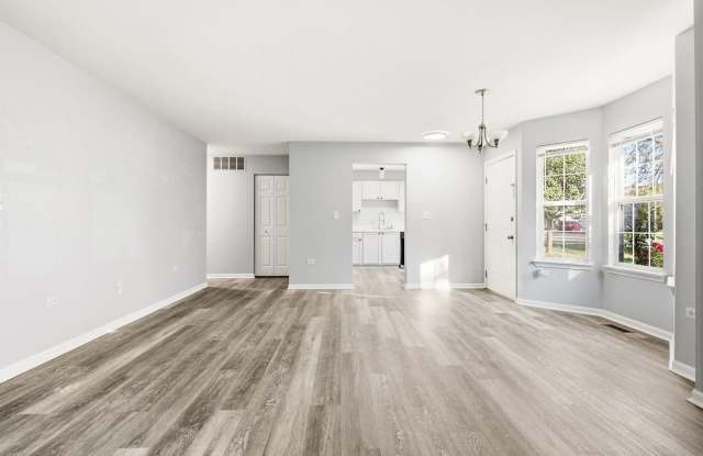 2920 Bartlett Court Gallery 4