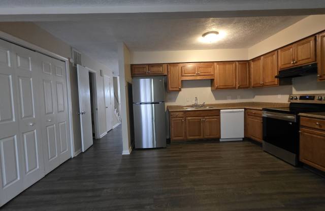 340 Witness Ln - 340 Witness Lane, Newport News, VA 23608
