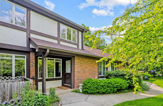 1068 Shermer Road photos photos