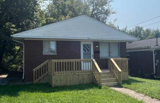 Updated, 2 Bedroom Ranch with Full Basement - 587 Hyatt Avenue, Campbell, OH 44405