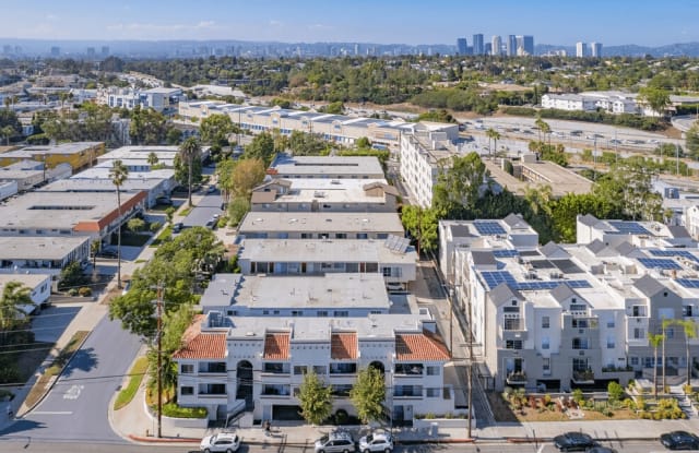 3460 Jasmine Avenue Gallery 2