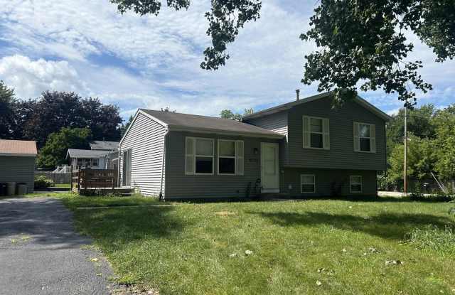 10073 W Crissy Avenue - 10073 West Crissy Avenue, Beach Park, IL 60099