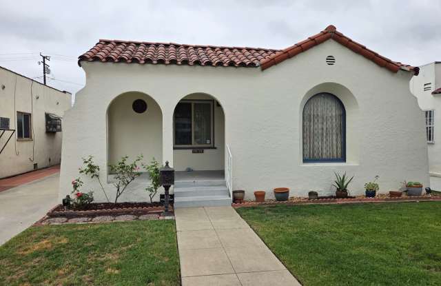 Spacious 2 Bedroom 2 Baths Spanish Charmer! photos photos