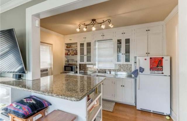 Charming 1bed/1bath Apartment in Jefferson Park/Paseo/Uptown OKC - Appliances + Garage Included photos photos