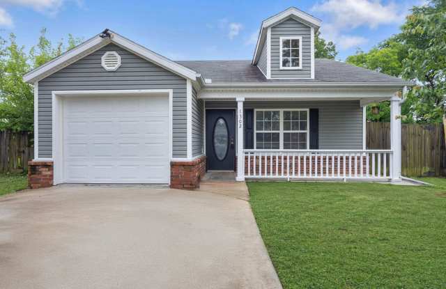 3-Bedroom Rogers Home with Fenced Yard and Garage at Veteran's Park photos photos