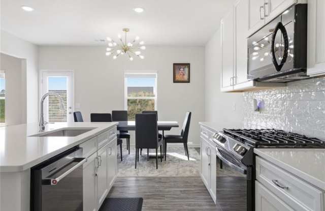 95 Royal Oaks Drive NE Gallery 4