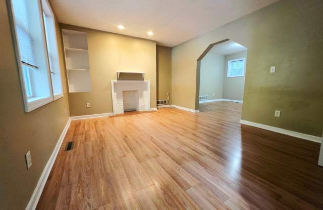 Spacious 2-Bedroom Apartment + Bonus Room | Minutes from Downtown Gallery 1