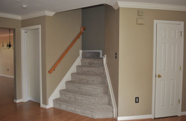 718 Shallow Ridge Court Gallery 3