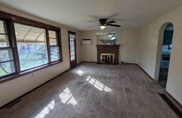 123 Burley Street photos photos