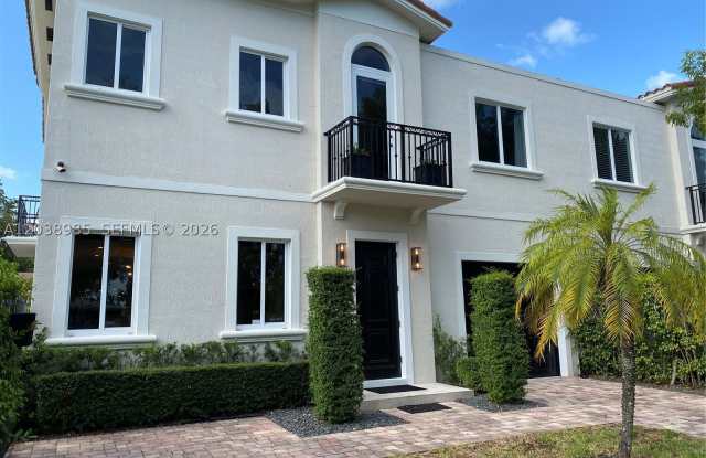 1299 SW 13th St photos photos