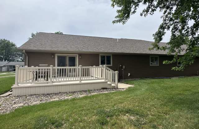 208 Franklin St - 208 Franklin Street, Sanborn, IA 51248