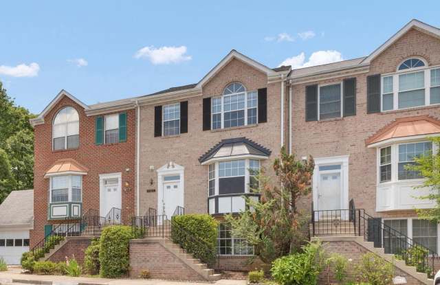 46613 SILHOUETTE SQUARE - 46613 Silhouette Square, Sugarland Run, VA 20164