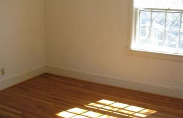 3043 Park Road Gallery 4