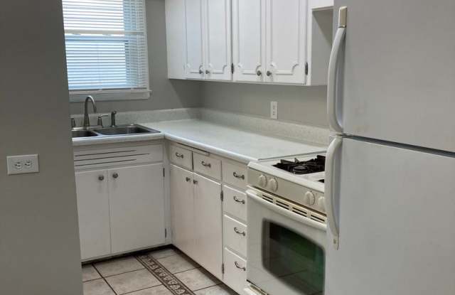 SW Topeka home for rent Gallery 1