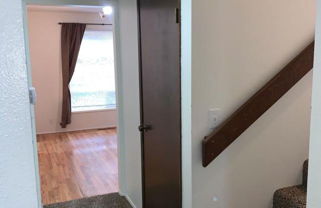 Home for Rent!!Move in Special 1/2 off First Months Rent with 12 Month Lease!! Gallery 1