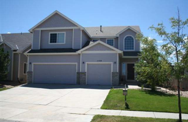 Unique 4-bedroom home located near Golf Course, pool, clubhouse and parks! photos photos