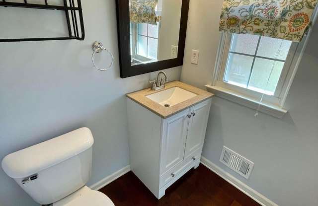 17815 Huron Gallery 3
