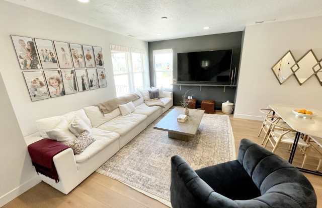 714 W Claystone Dr Gallery 2