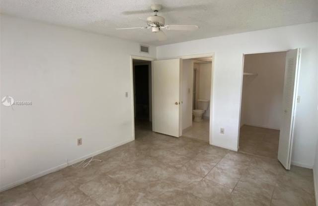 10793 W Clairmont Cir Gallery 3