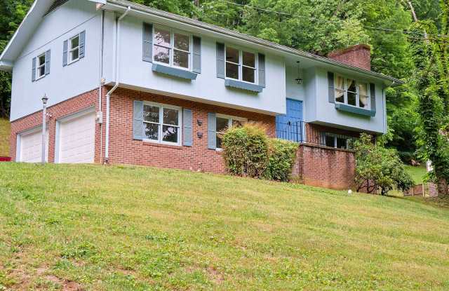 nice renovated 4 Bed 3 Bath photos photos