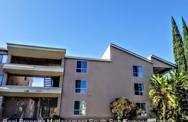 10757 Hortense St #207 Gallery 2