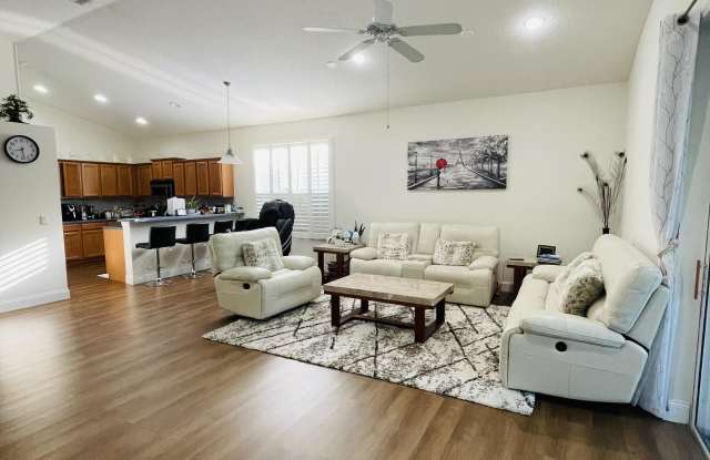 5536 Burlwood Drive Gallery 2