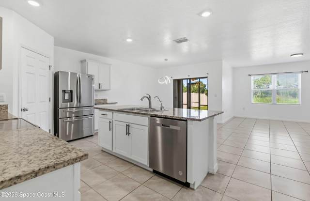 1903 Farmhouse Road SE Gallery 2