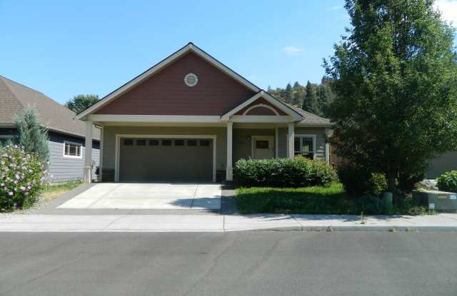 2524 Wright Street - 2524 Wright Street, The Dalles, OR 97058