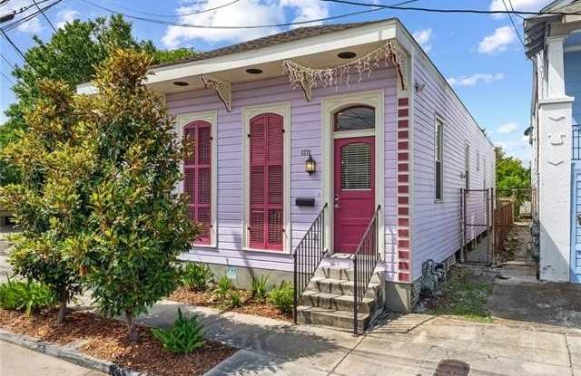 2230 DUMAINE Street photos photos
