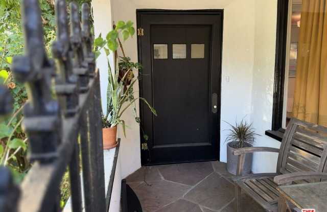 3735 Edenhurst Ave Gallery 2