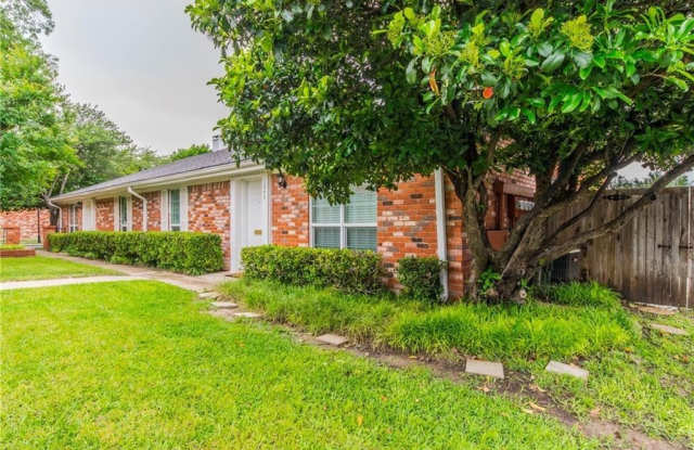 1245 Roaring Springs Rd. - 1245 Roaring Springs Rd, Fort Worth, TX 76114