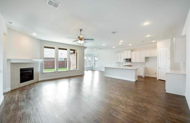 4422 Juniper Gallery 2