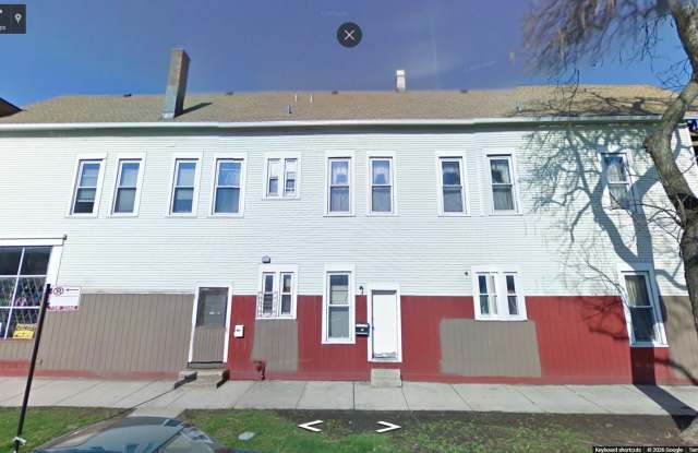 2100 West Barry Avenue photos photos