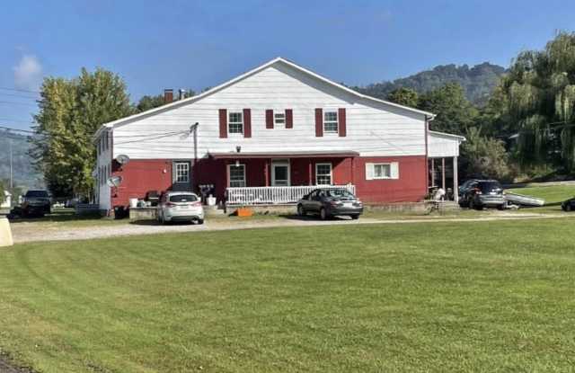 309 Plum St - 309 Plum Street, Wetzel County, WV 26155