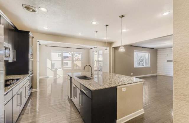 7470 Grady Circle Gallery 3