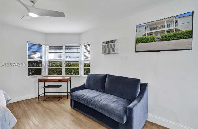 7143 Bonita Dr Gallery 3