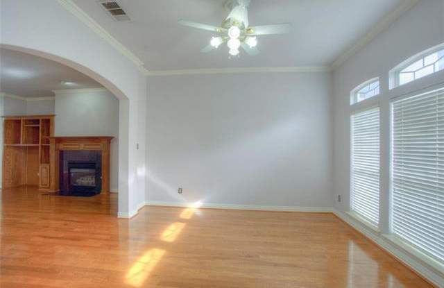 3843 Walden Way Gallery 4