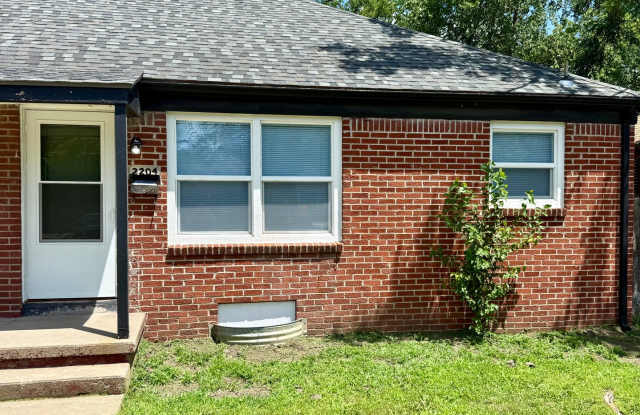 2204 S Hydraulic - 2 Bedroom photos photos