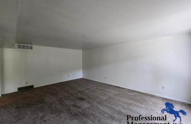 421 Lordwith Dr Gallery 3