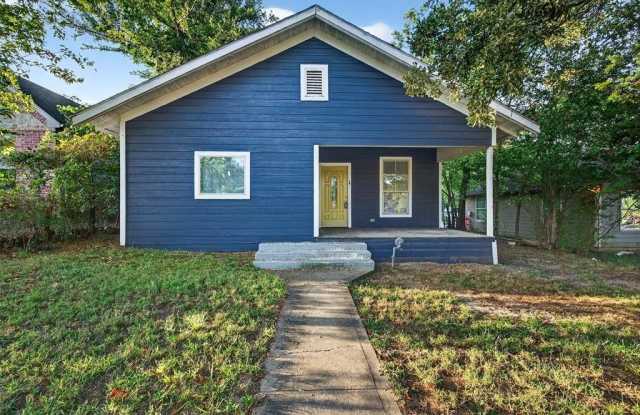 514 E Day Street - 514 East Day Street, Denison, TX 75021