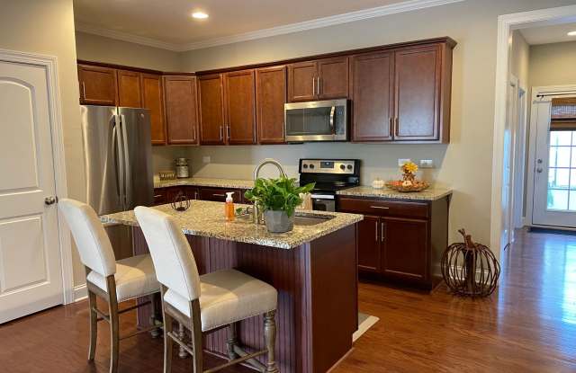 Three Bedroom Townhouse in Westport/Denver Gallery 4