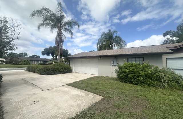 107 Maplewood Dr photos photos