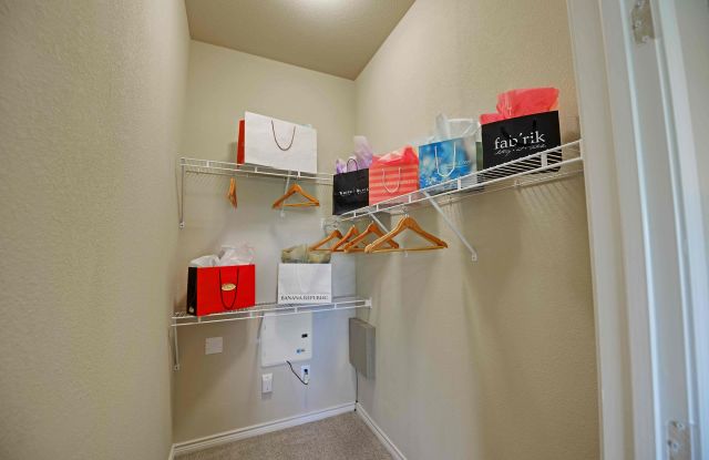 Avanti Hills at the Galleria Gallery 3