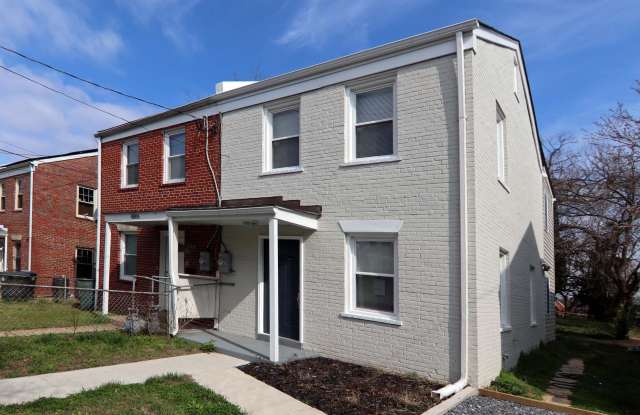 4808 B STREET SE Gallery 2