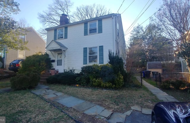 1720 N QUEBEC STREET - 1720 North Quebec Street, Arlington, VA 22207