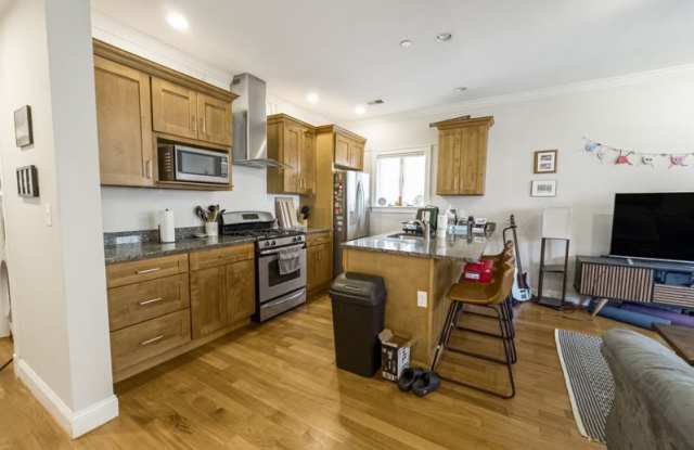 123 Webster Avenue photos photos